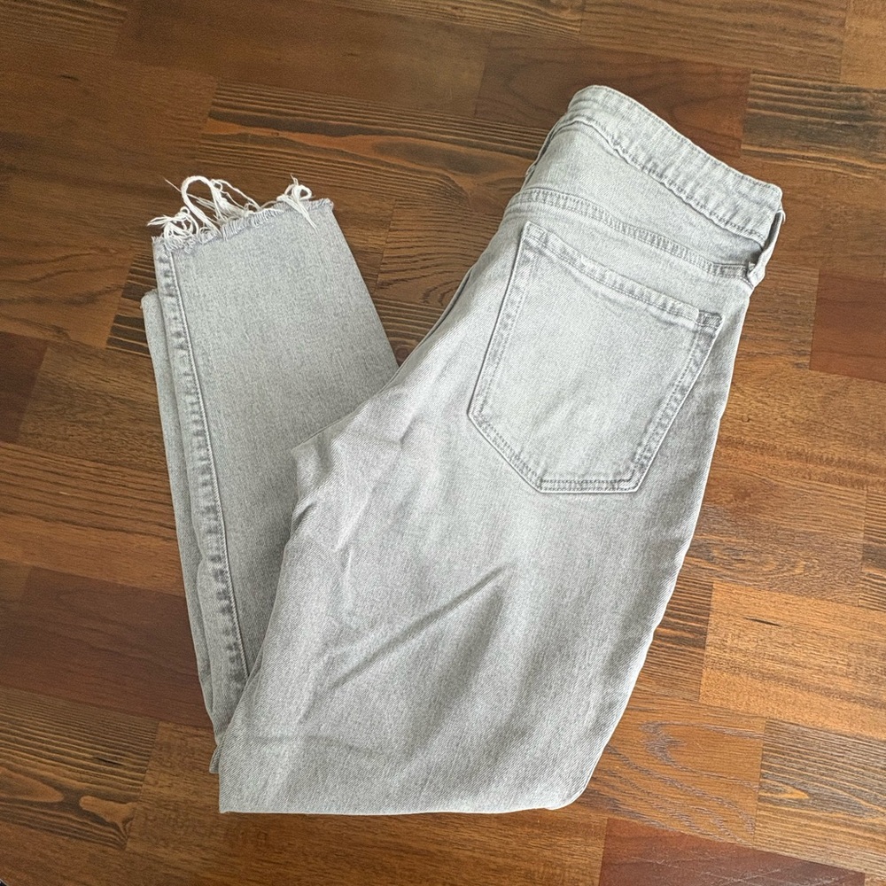 OG Straight Gray Distressed Jeans